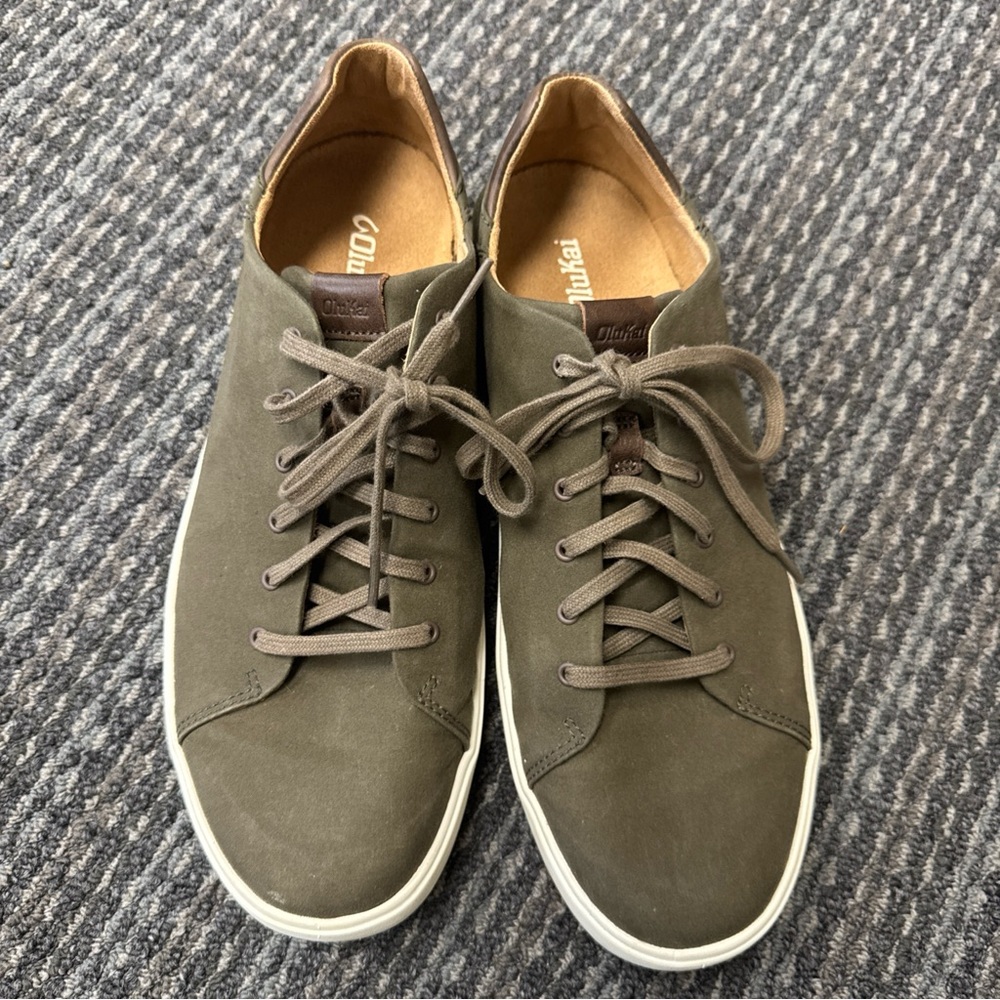 OluKai Lae'ahi Li Shoes - Men's Size 12.  Color Husk/Green.